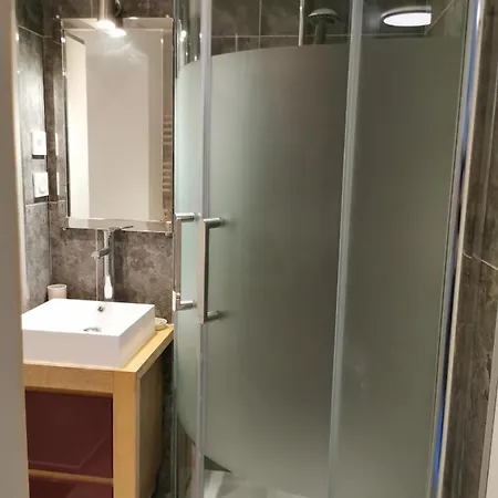 La Petite Cour アパート オンフルール